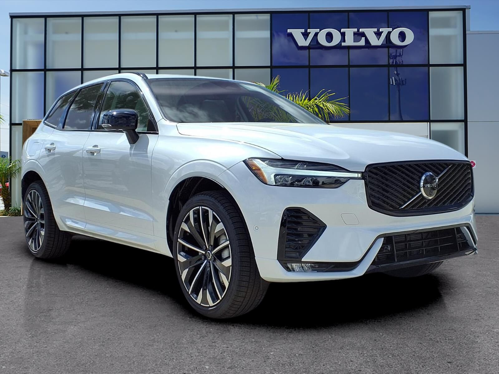 2026 VOLVO XC60