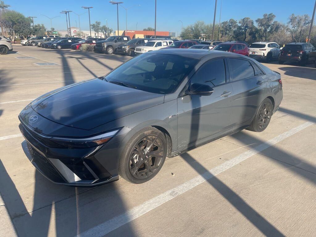 2024 HYUNDAI Elantra