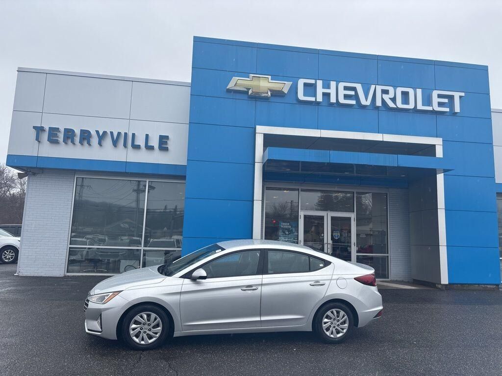 2019 HYUNDAI Elantra