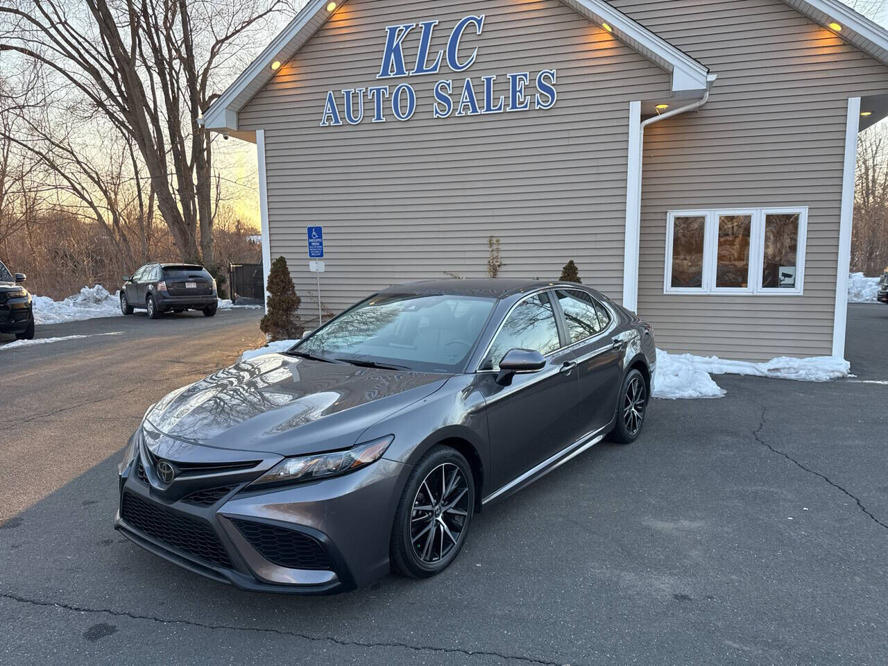 2023 TOYOTA Camry