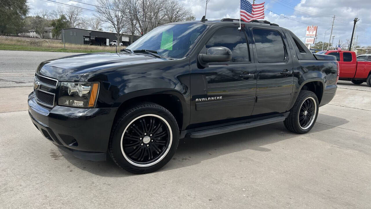 2011 CHEVROLET Avalanche