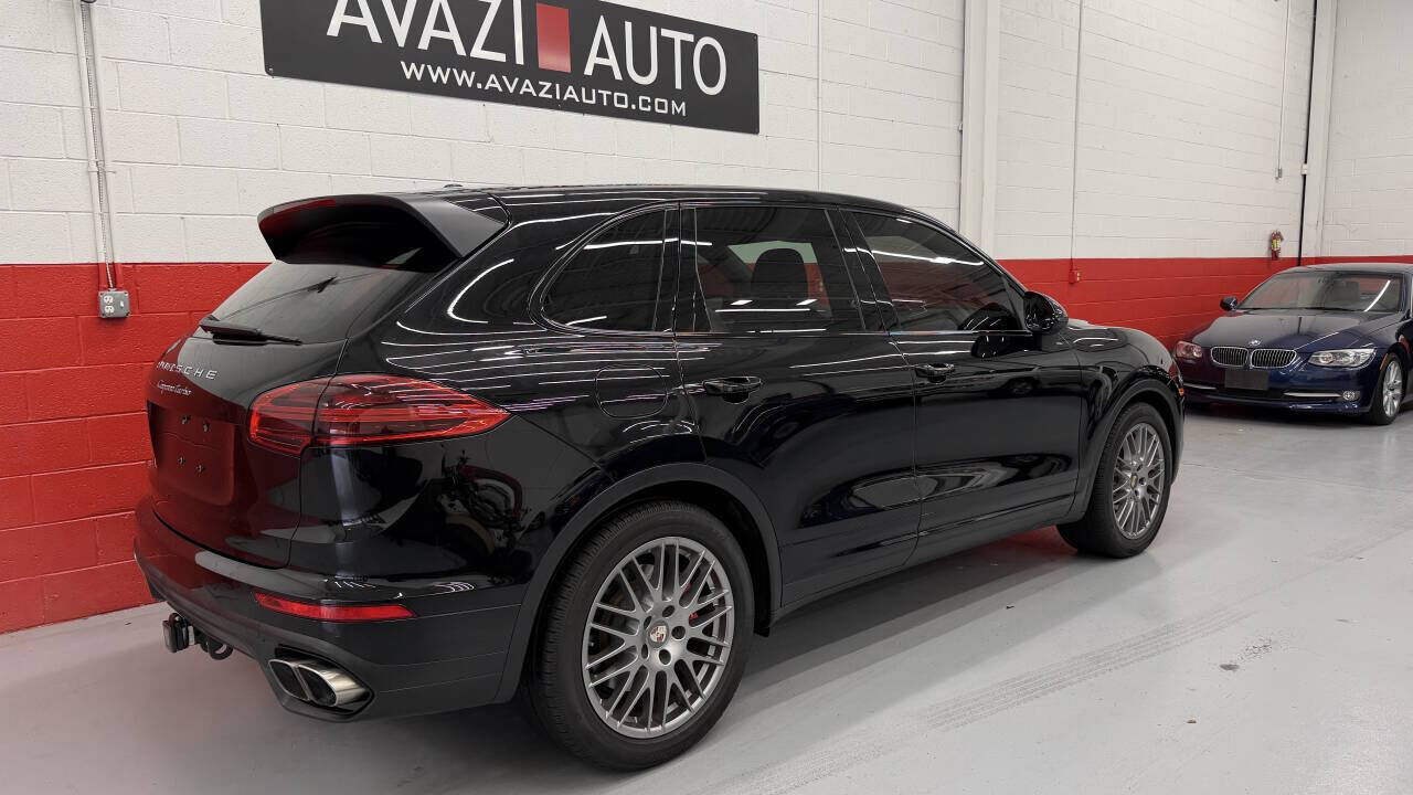 2016 PORSCHE Cayenne