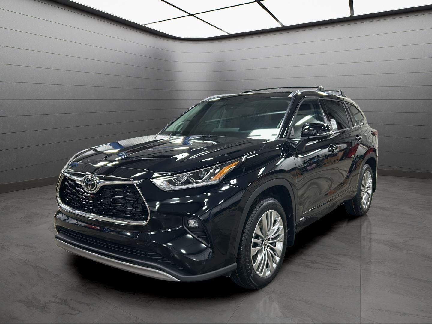 2026 TOYOTA Highlander