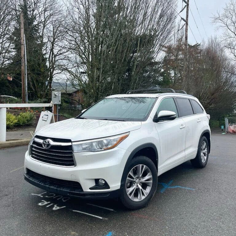 2015 TOYOTA Highlander