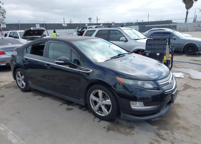 2013 CHEVROLET Volt