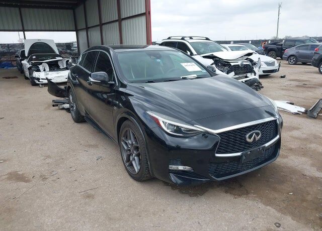 2017 INFINITI QX30