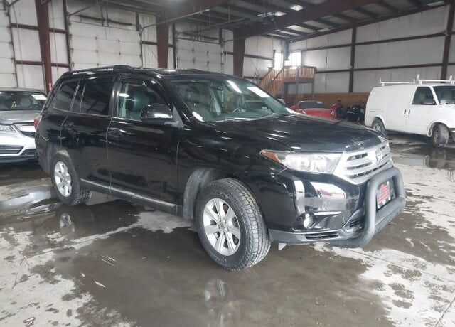 2013 TOYOTA Highlander