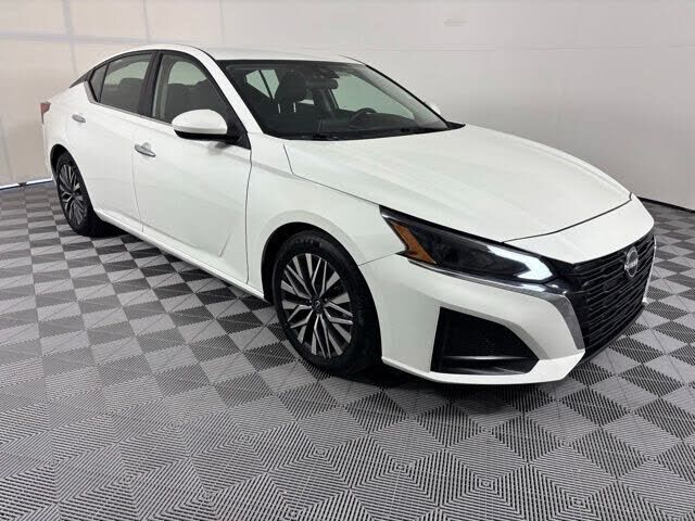 2023 NISSAN Altima