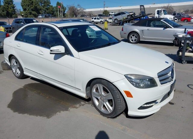 2011 MERCEDES-BENZ C-Class