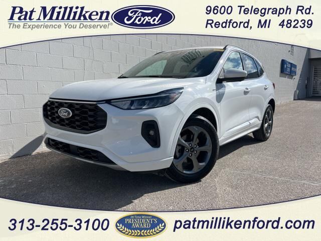 2023 FORD Escape