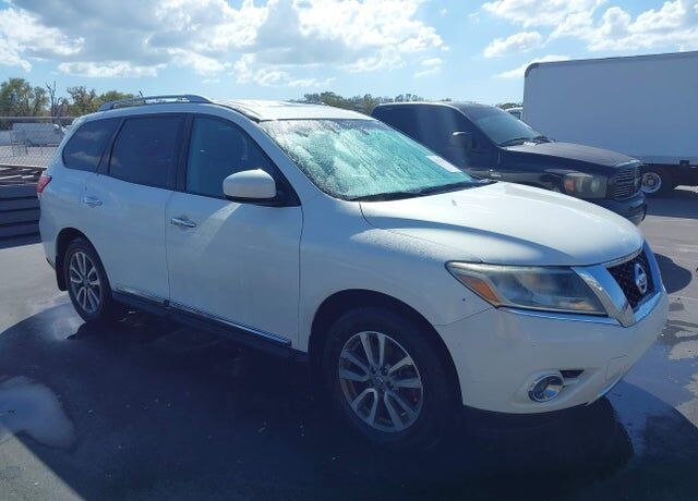 2014 NISSAN Pathfinder