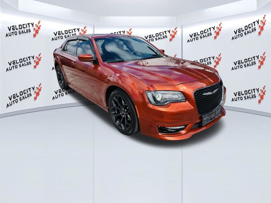 2020 CHRYSLER 300
