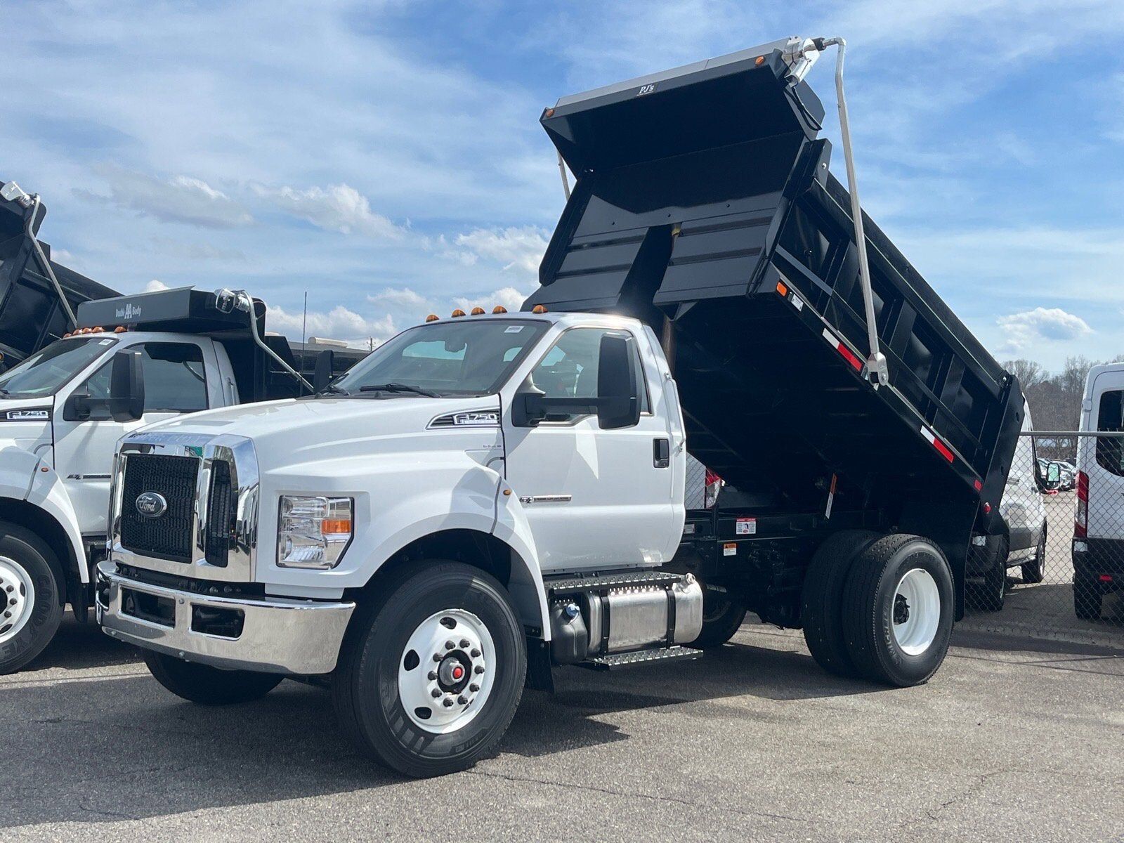 2026 FORD F-750