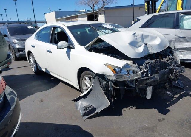 2013 NISSAN Maxima