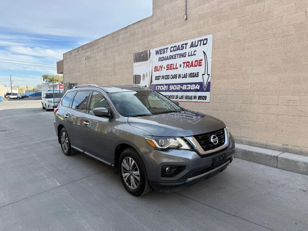 2020 NISSAN Pathfinder