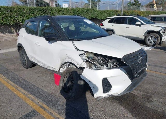 2024 NISSAN Kicks