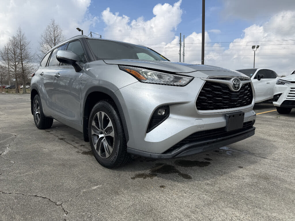 2020 TOYOTA Highlander