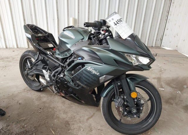 2025 KAWASAKI Ninja
