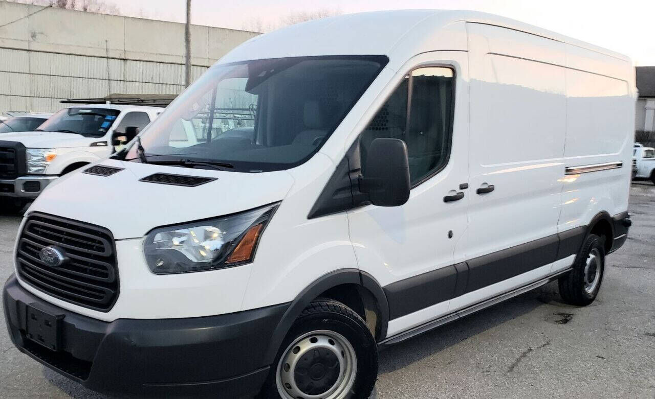 2017 FORD Transit