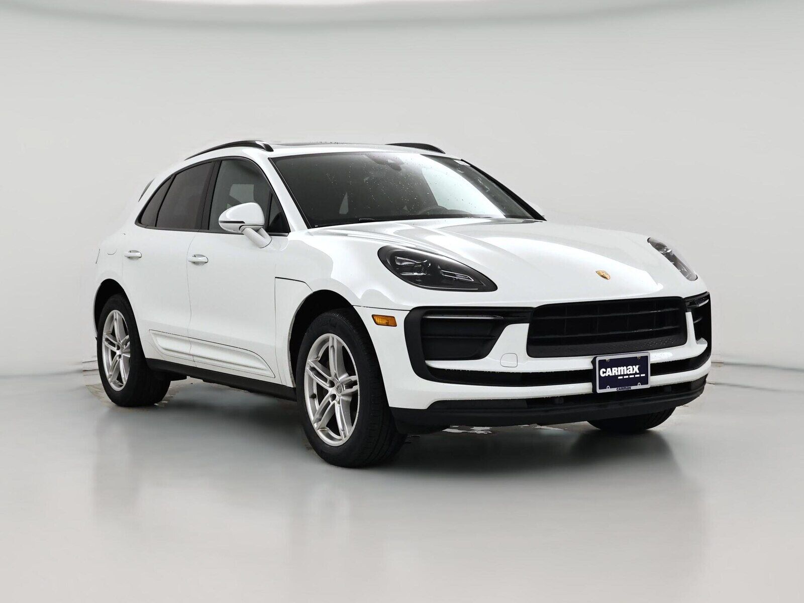 2022 PORSCHE Macan