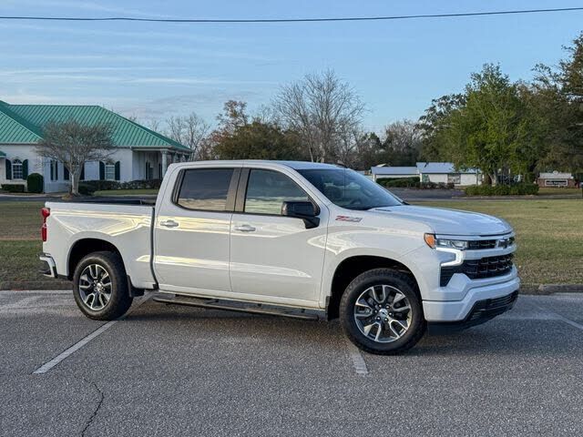 2025 CHEVROLET Silverado