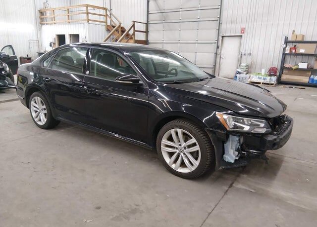 2019 VOLKSWAGEN Passat