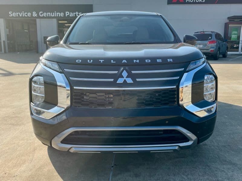 2026 MITSUBISHI Outlander