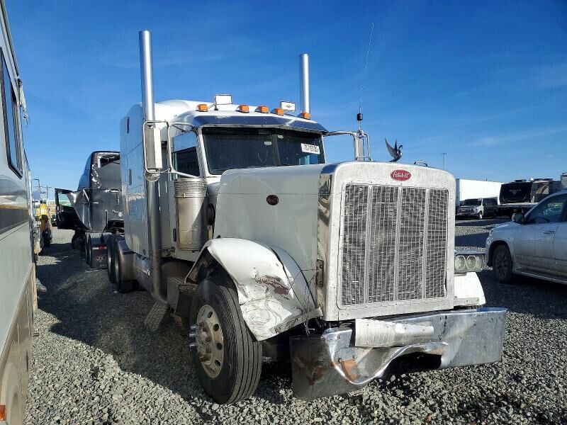 2005 PETERBILT 379