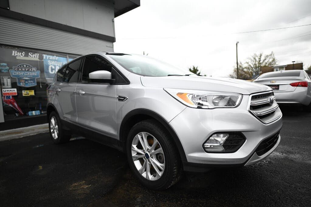2019 FORD Escape