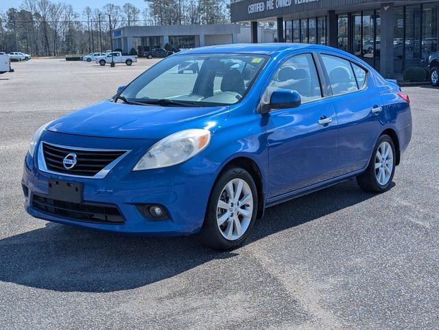 2014 NISSAN Versa