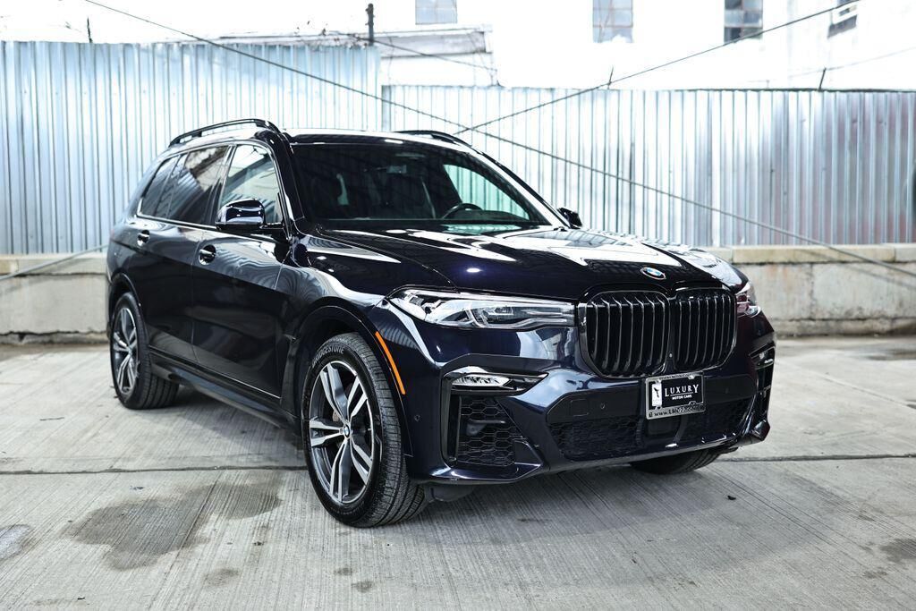 2021 BMW X7