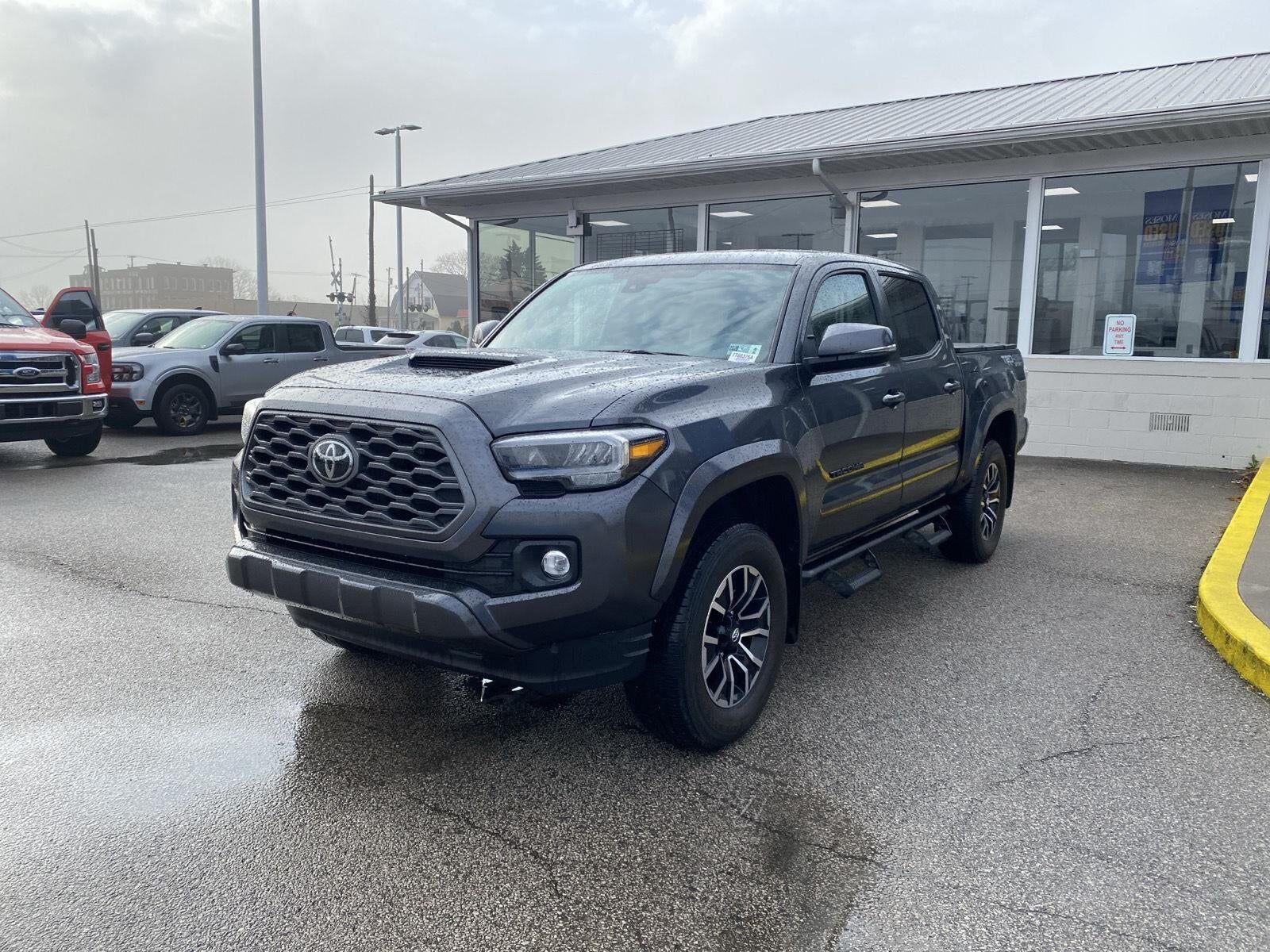 2023 TOYOTA Tacoma