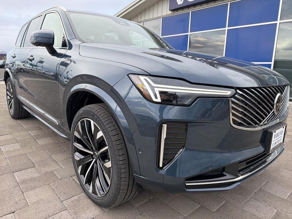 2026 VOLVO XC90