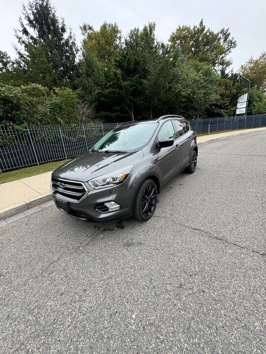 2017 FORD Escape