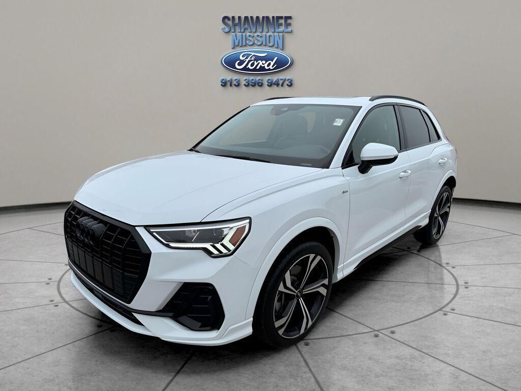 2023 AUDI Q3