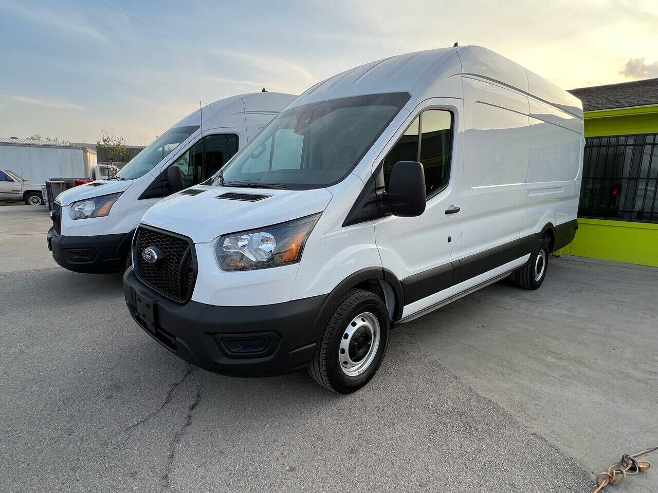 2023 FORD Transit