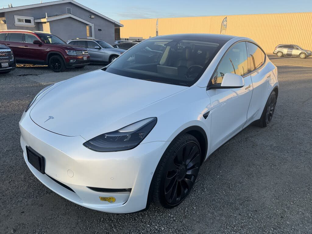 2021 TESLA Model Y