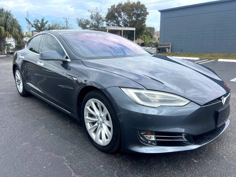 2019 TESLA Model S