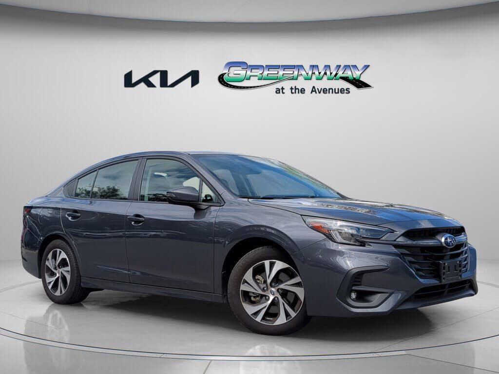 2025 SUBARU Legacy