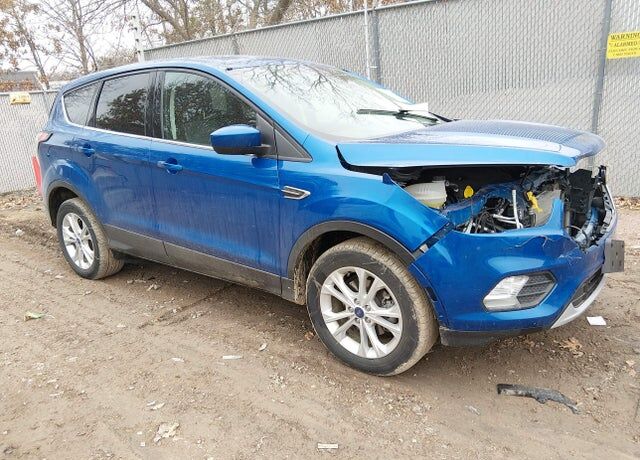2017 FORD Escape