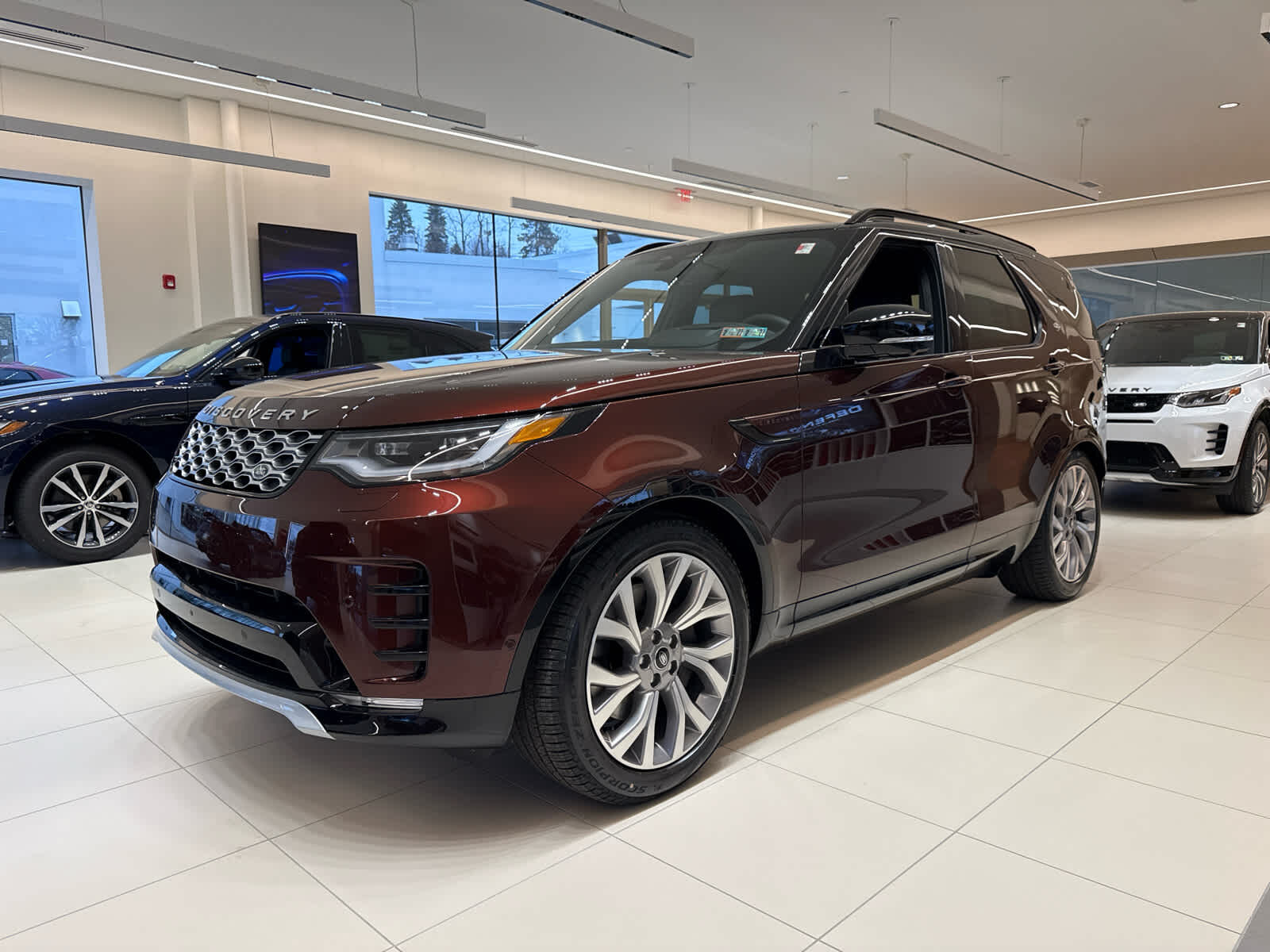 2026 LAND ROVER Discovery