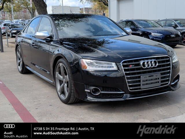 2015 AUDI S8