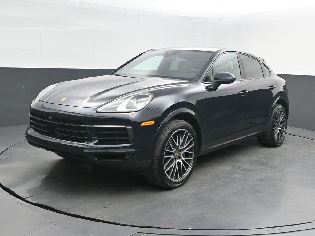 2022 PORSCHE Cayenne