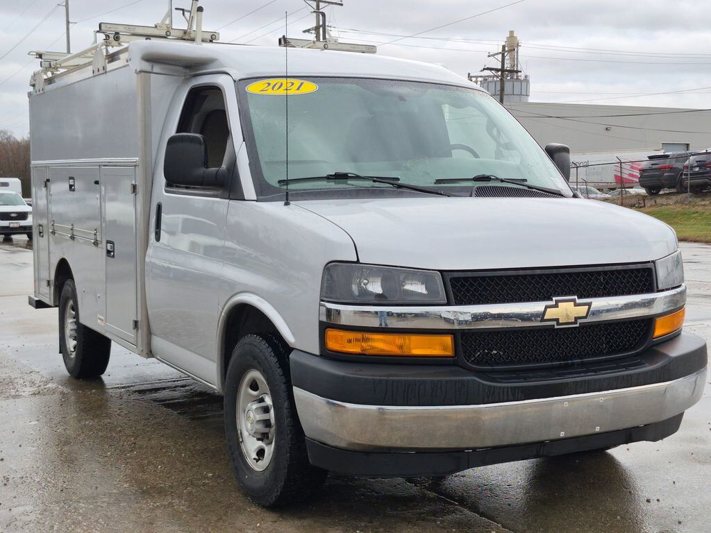 2021 CHEVROLET Express