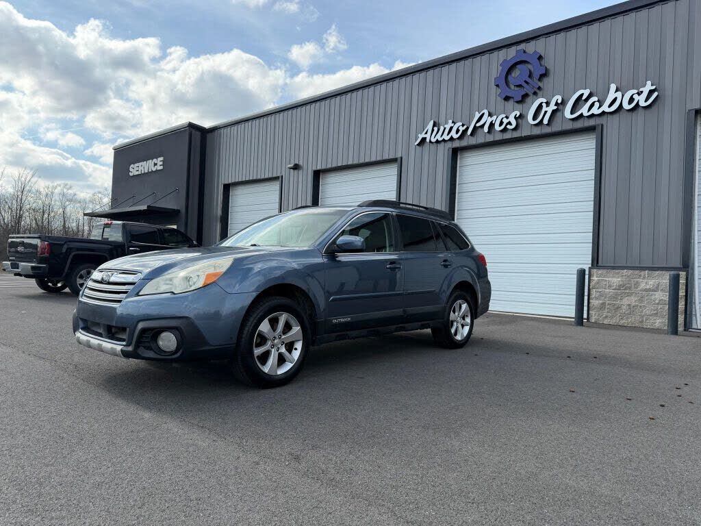 2013 SUBARU Outback