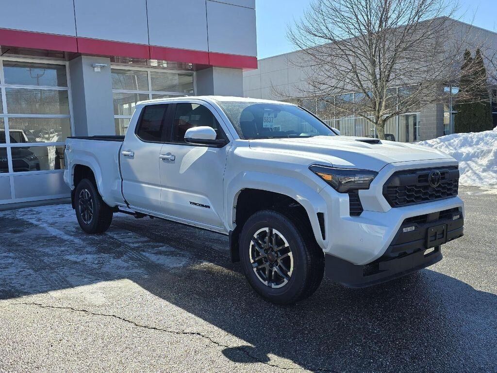2026 TOYOTA Tacoma