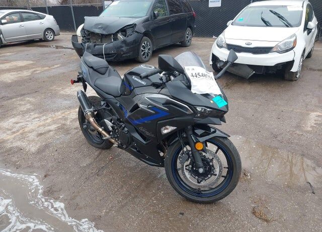 2025 KAWASAKI Ninja