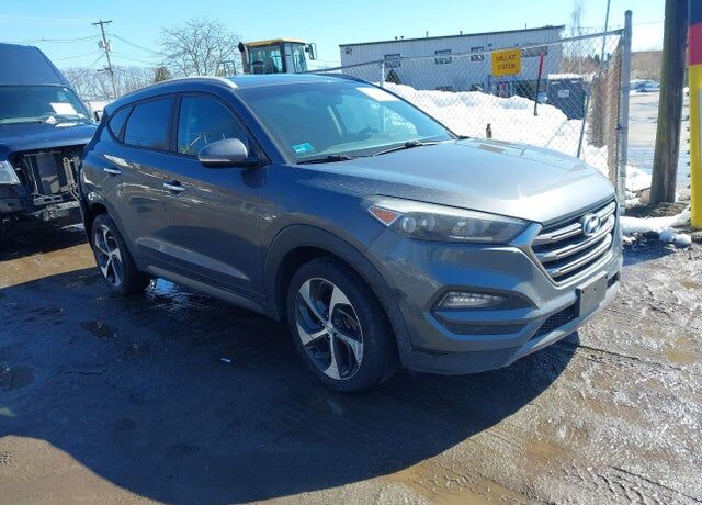 2016 HYUNDAI Tucson
