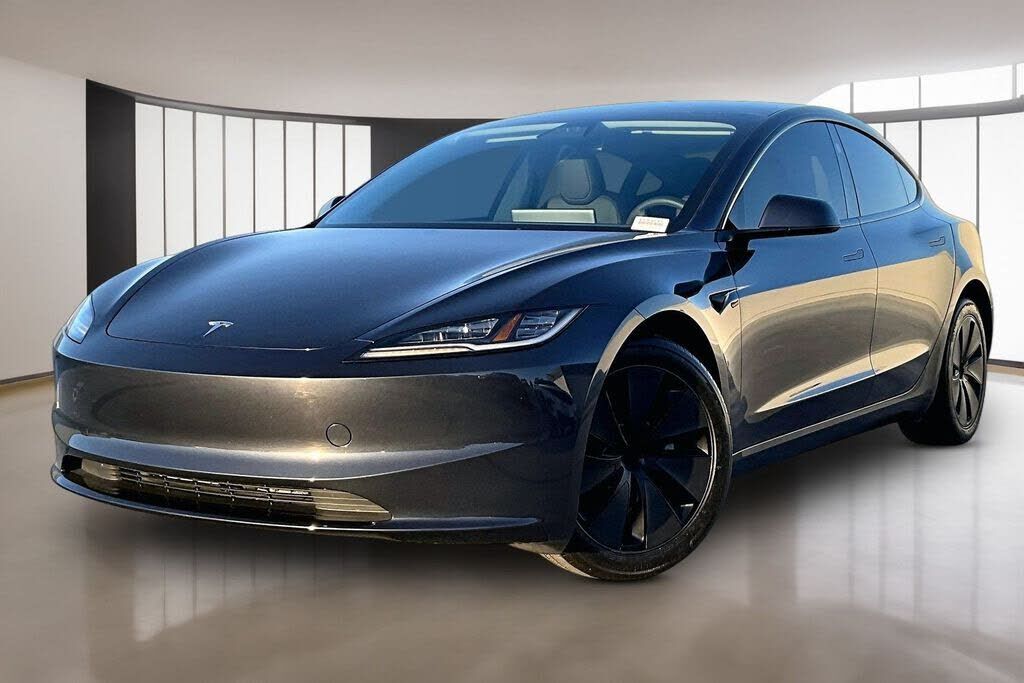 2024 TESLA Model 3