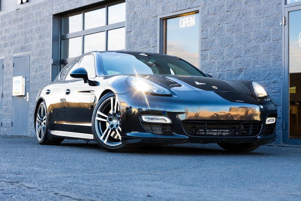 2012 PORSCHE Panamera